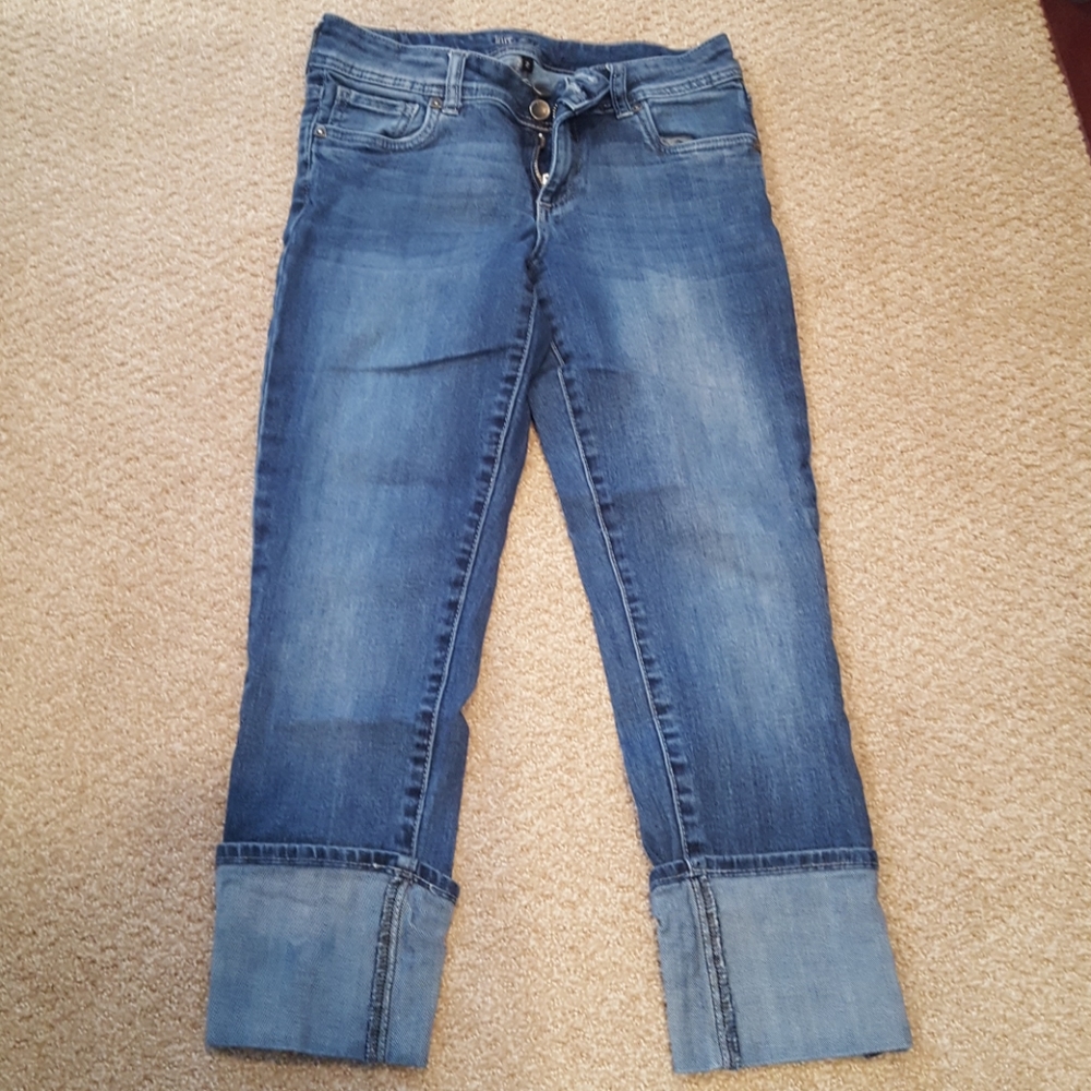 Like new Kut capri stretch jeans
